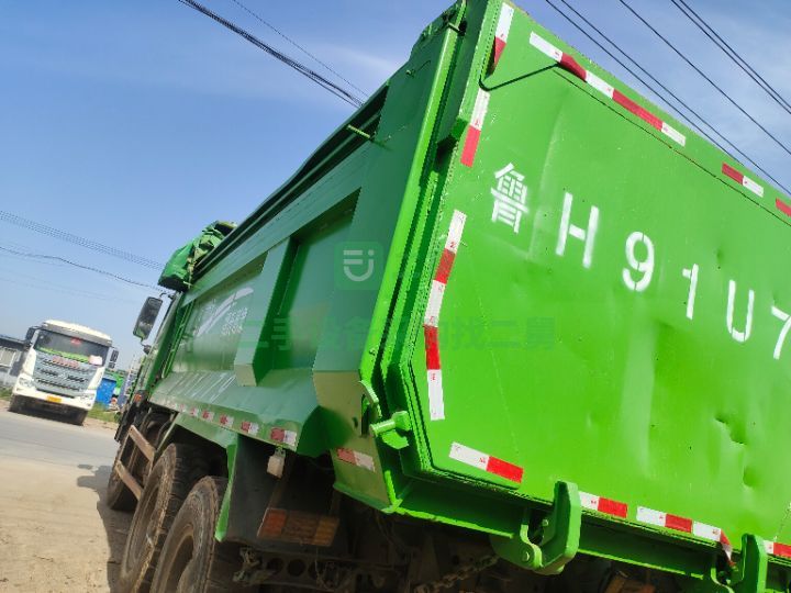 出售二手九成新的重汽豪沃底14邊12自卸車