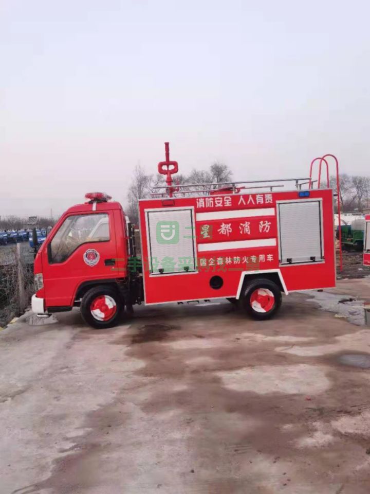 出售一臺福田五立方民用消防車
