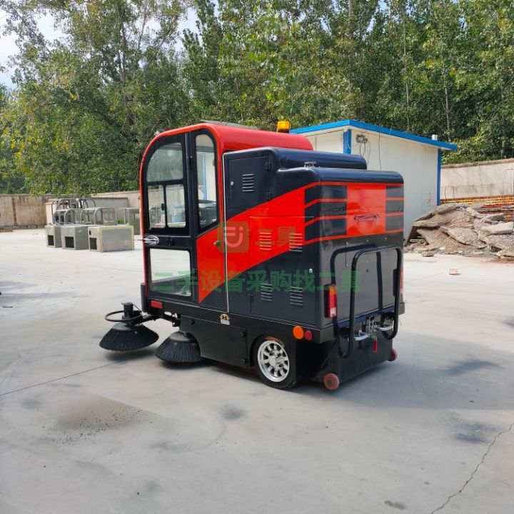 電動(dòng)掃地車(chē)清掃車(chē)