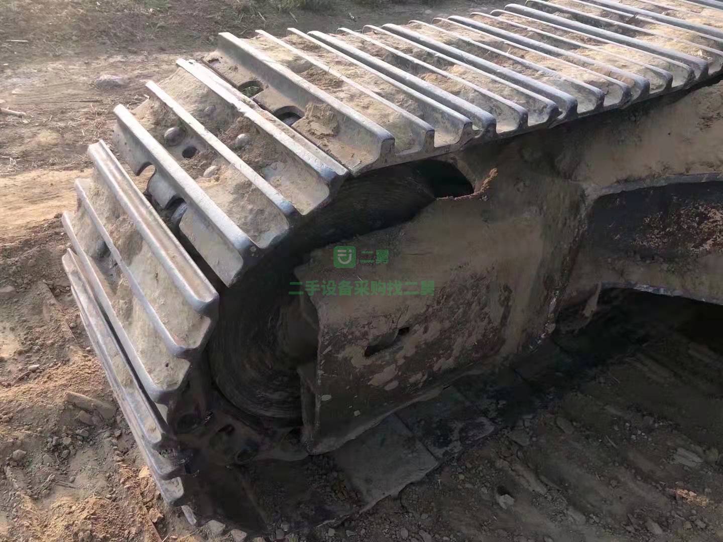 出售一臺(tái)16年7000小時(shí)挖掘機(jī)，價(jià)格美麗