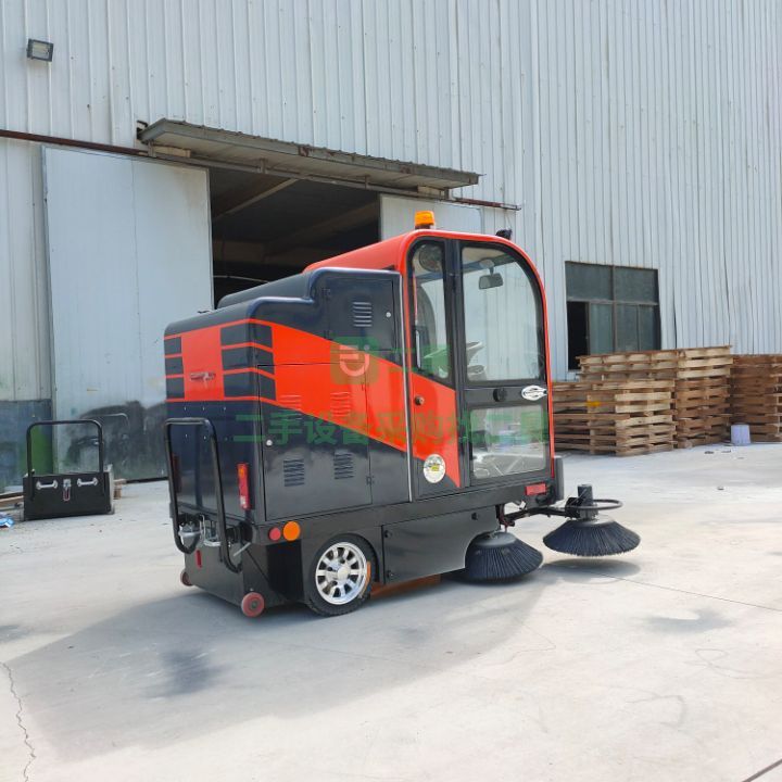 電動(dòng)掃地車(chē)清掃車(chē)