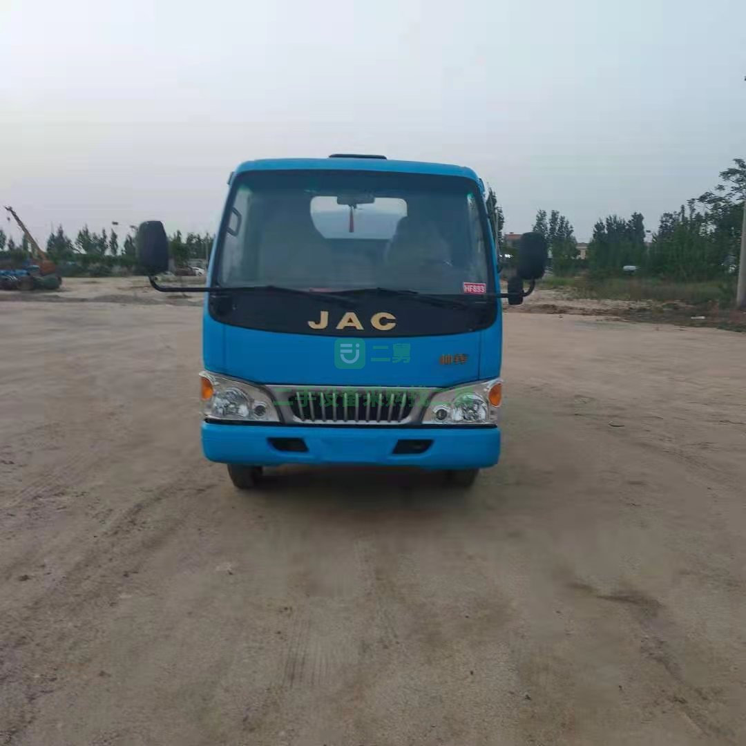 出售一臺二手東風福瑞卡，5立方灑水車，全新罐體大功率灑水泵