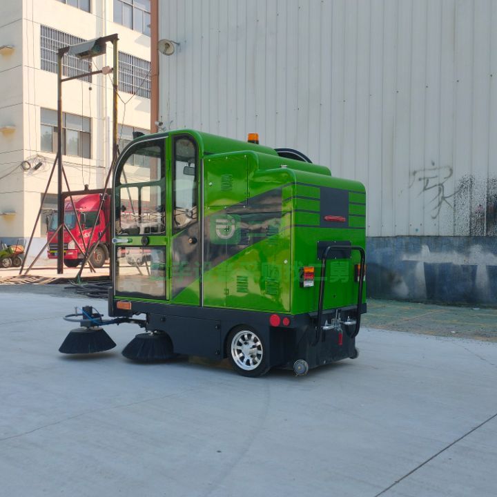 電動(dòng)掃地車(chē)清掃車(chē)