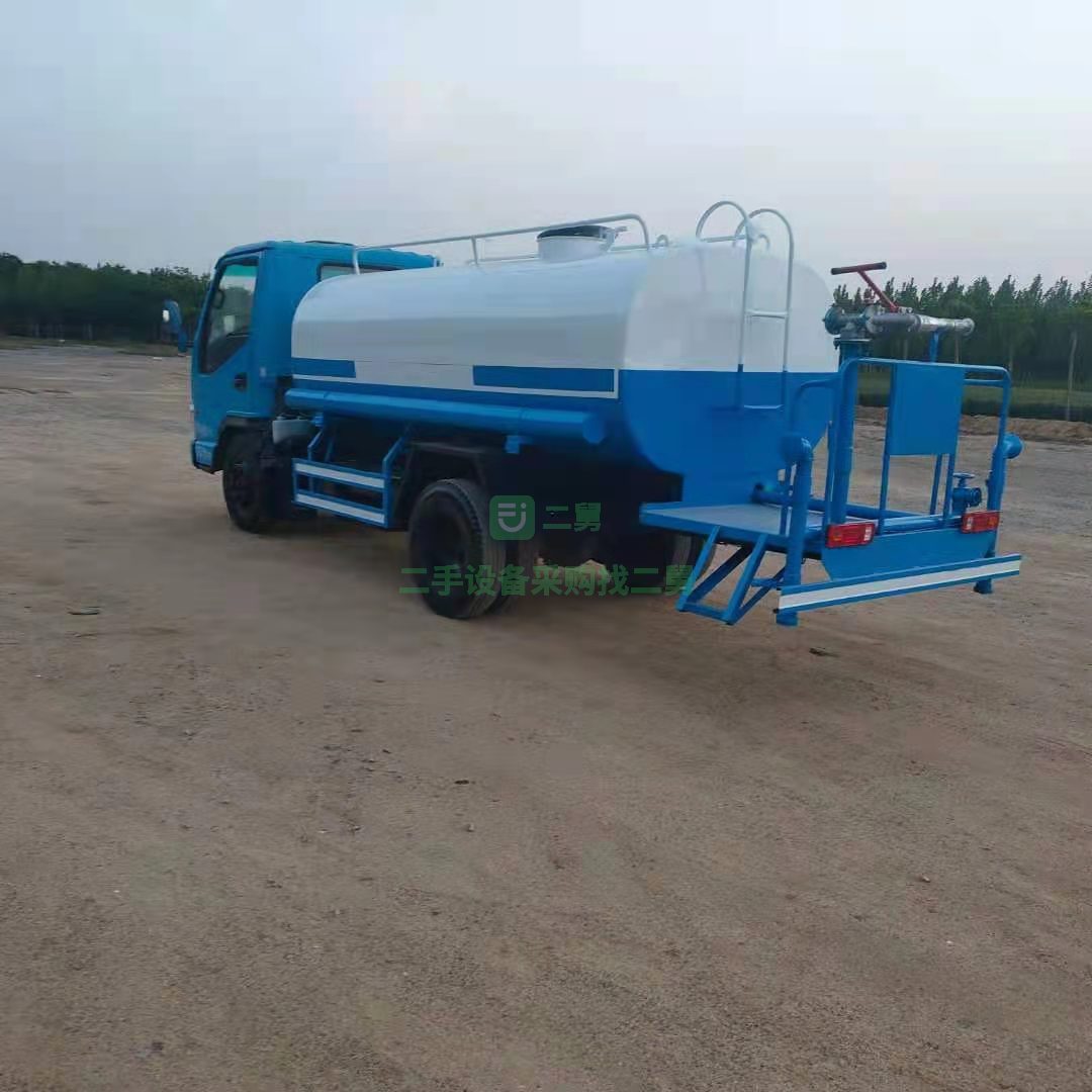 出售一臺二手東風福瑞卡，5立方灑水車，全新罐體大功率灑水泵