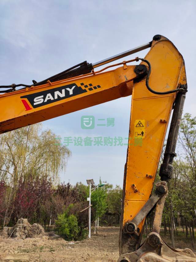 出售三一215-9挖掘機，純杠9，全車原版，無錘史，滴油不漏