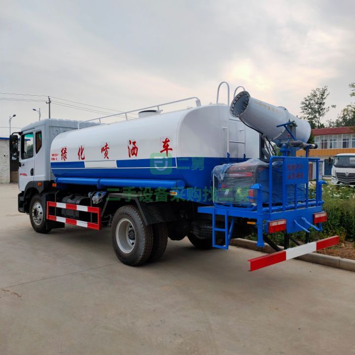 出售國六東風多利卡D9大型霧炮灑水車