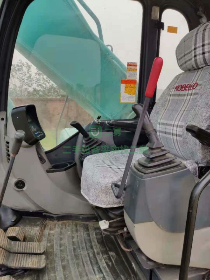 出售12年神鋼350挖掘機，不是超8白送，純土方車，全車原版