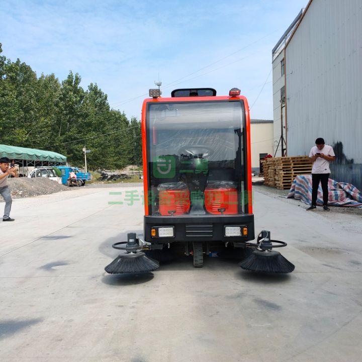 電動(dòng)掃地車(chē)清掃車(chē)