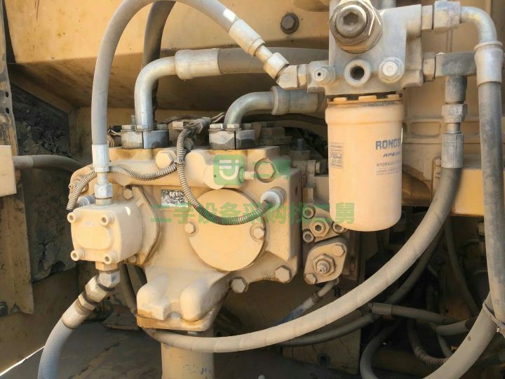 出售13年的卡特320挖掘機，全車原版性能無敵怠速頂車輕飄飄內臟干爽