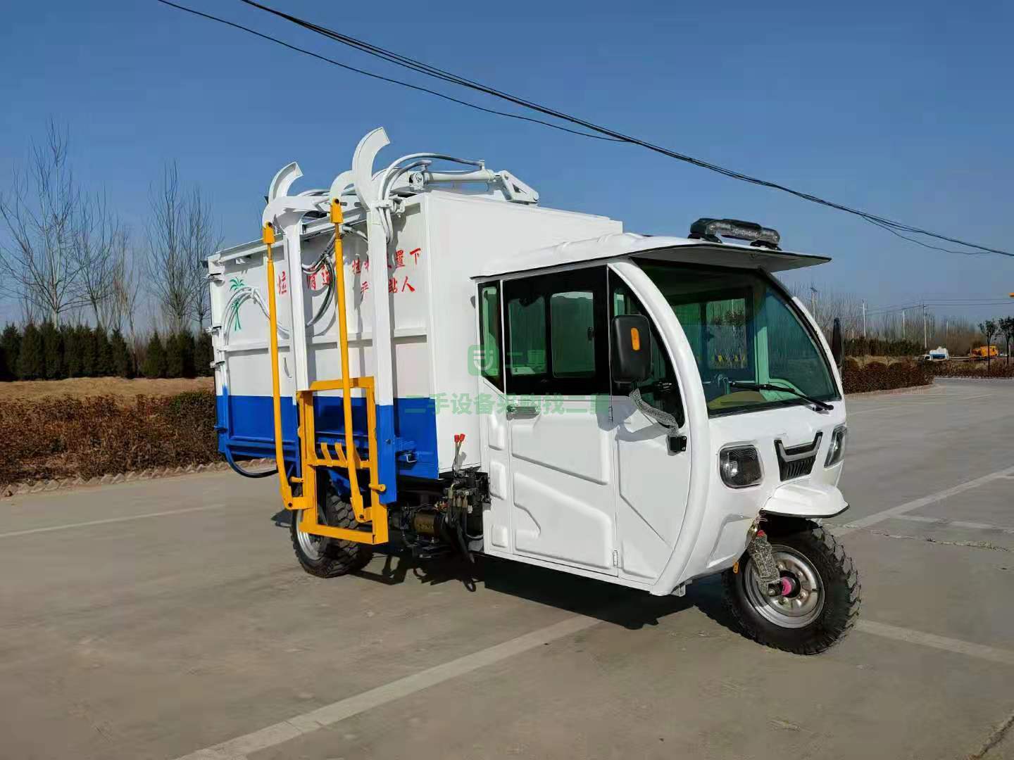出售新能源電動掛桶垃圾車60v載重電動車專用