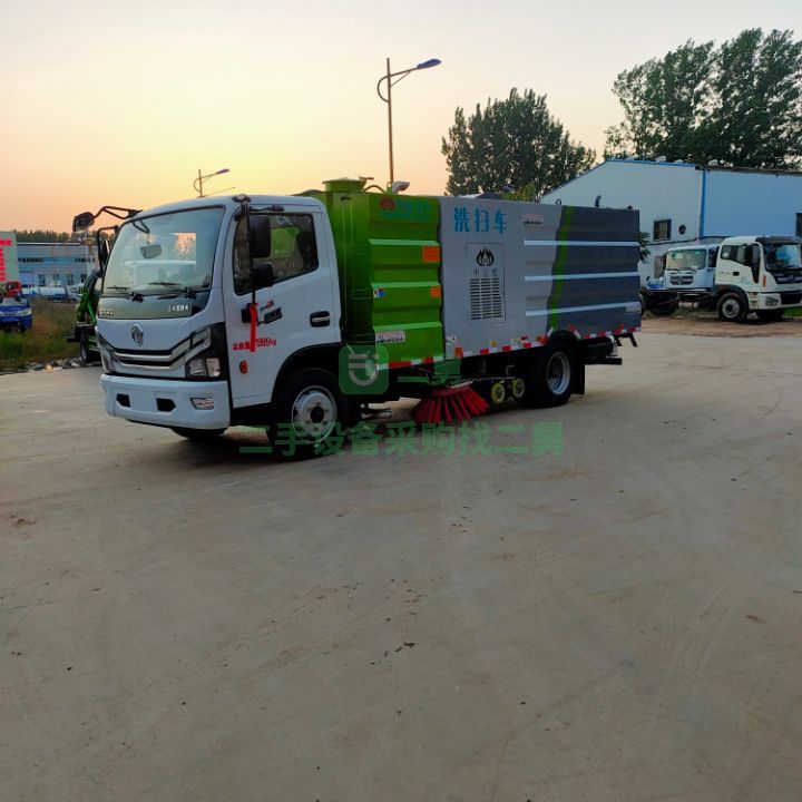 出售21年的道路洗掃車，可以質(zhì)保一年