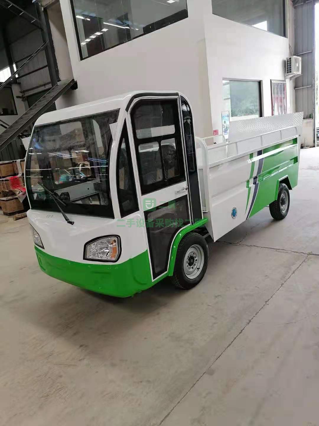 出售電動(dòng)四輪八桶垃圾運(yùn)輸車30公里左右