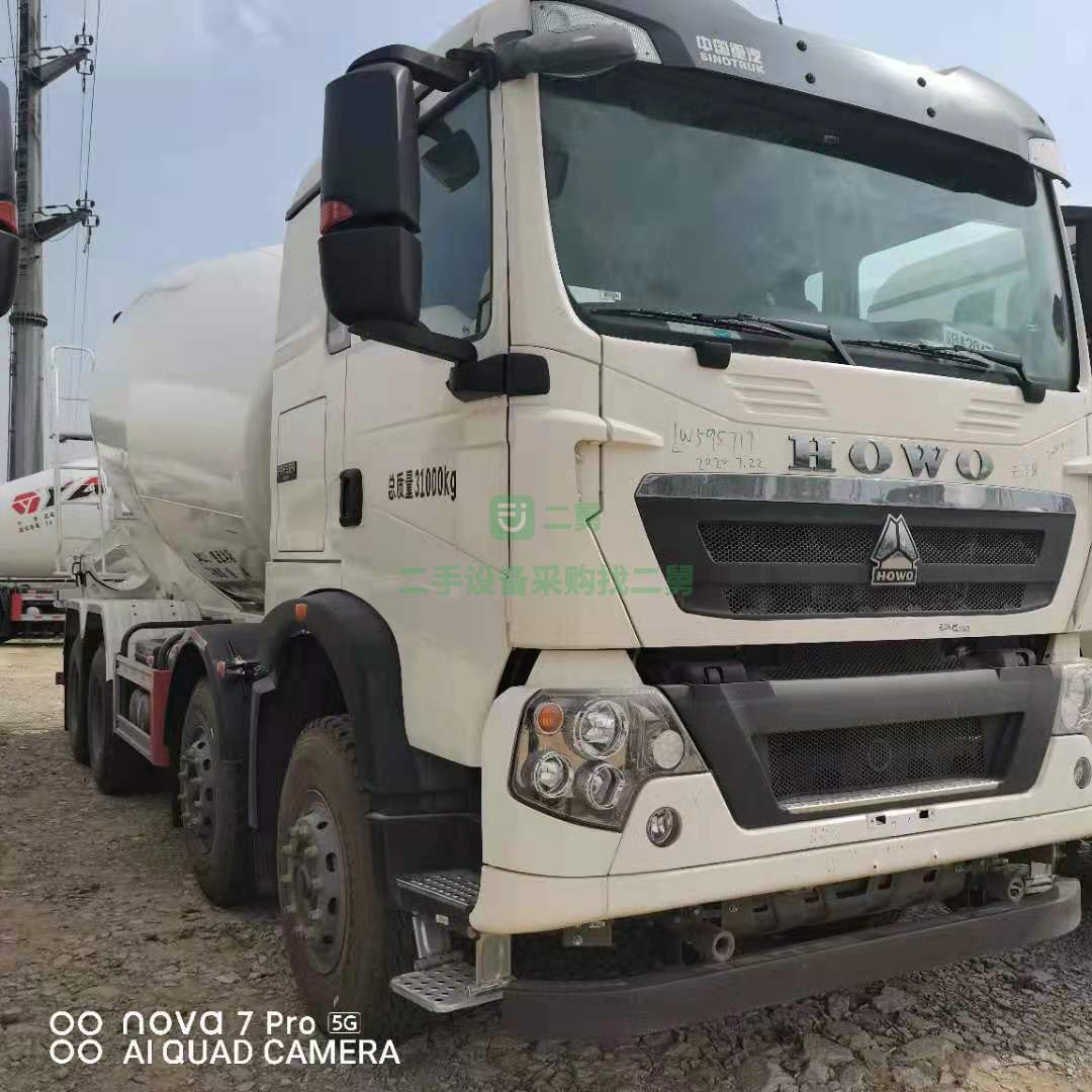 出售一臺21年豪沃TX攪拌車濰柴發動機，400馬力
