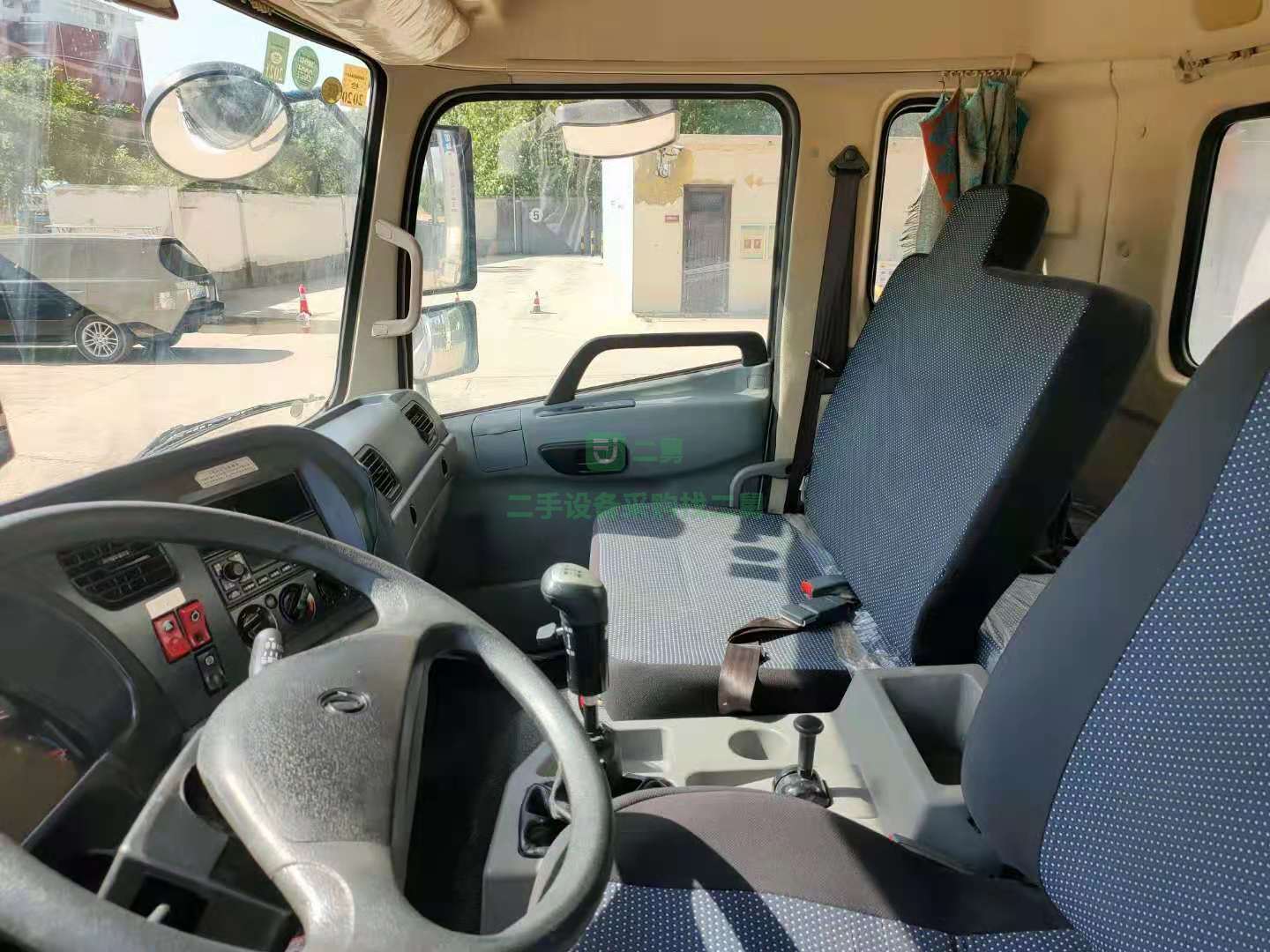 出售東風(fēng)160馬力灑水車60/90威龍灑水泵全國(guó)可提檔過(guò)戶