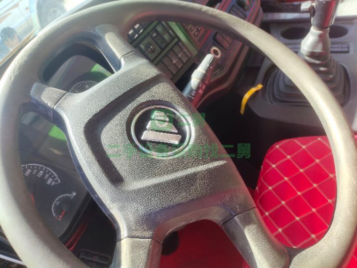 出售2018年7月歐曼ETX，5.6大箱濰柴375發動自卸車