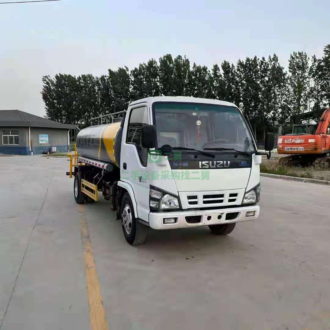 出售五十鈴5方灑水車