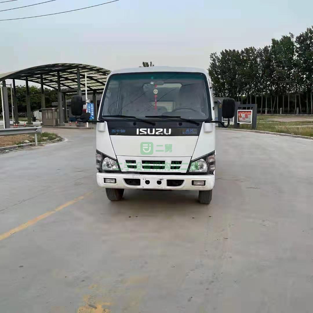 出售五十鈴5方灑水車