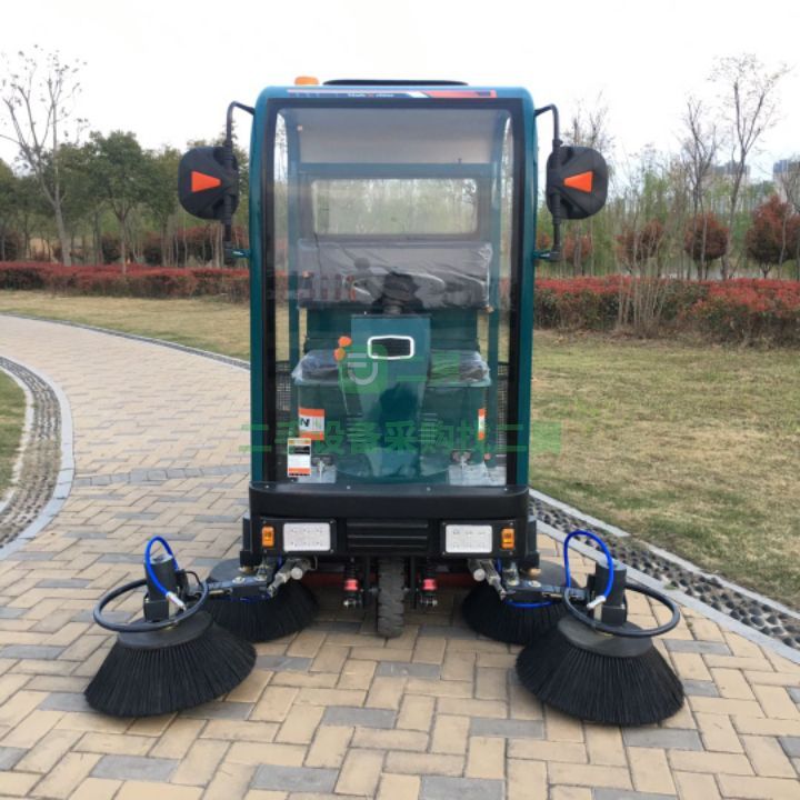 出售興諾x5刷電動掃地車，代替人工省時省力