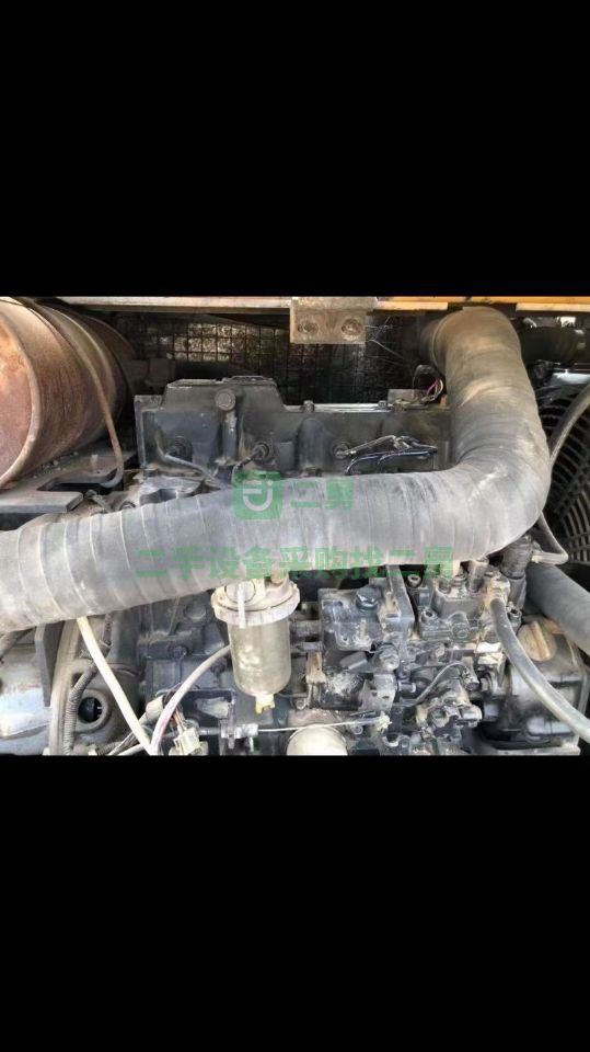 出售二手16年的雷沃65V8挖掘機
