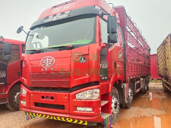出售17年5月解放J6P/350馬力載貨車