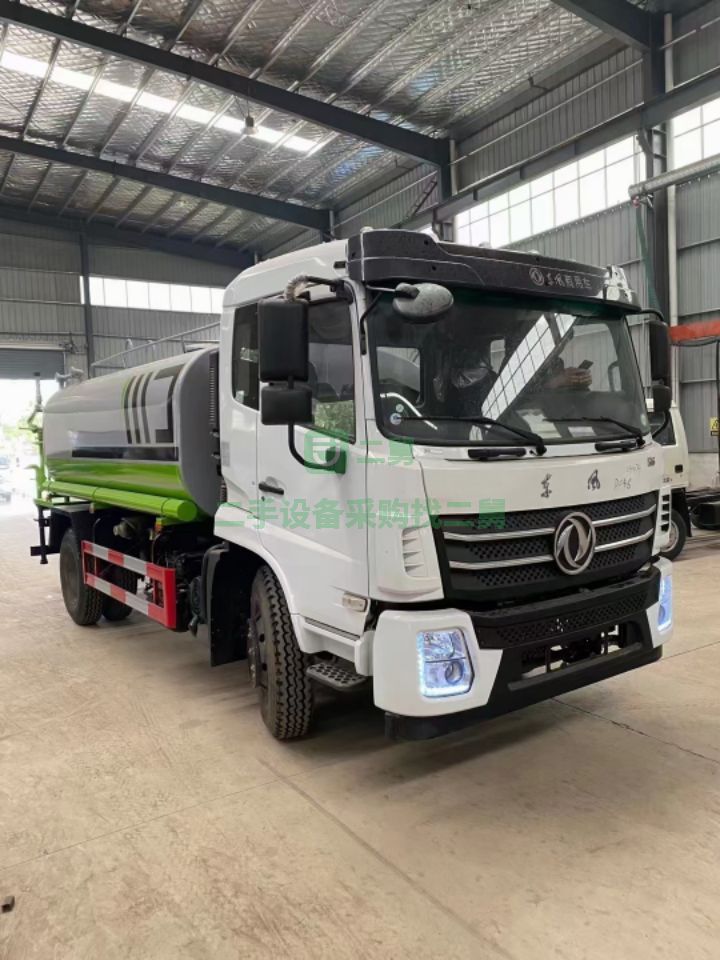 出售21年大型東風12立方灑水車