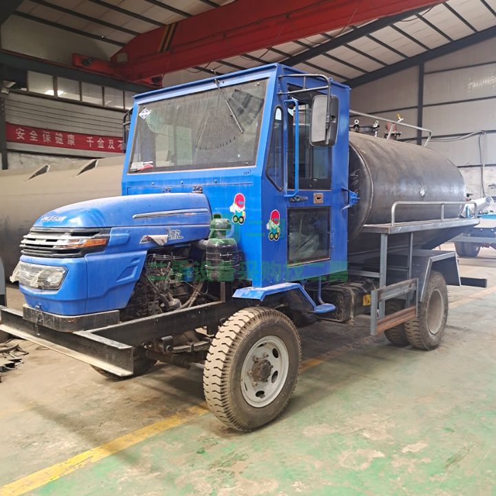 出售21年四驅(qū)5噸吸糞車，吸力強(qiáng)大工作高效