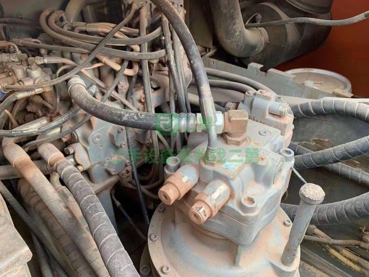 出售二手18年的日立350-3挖掘機