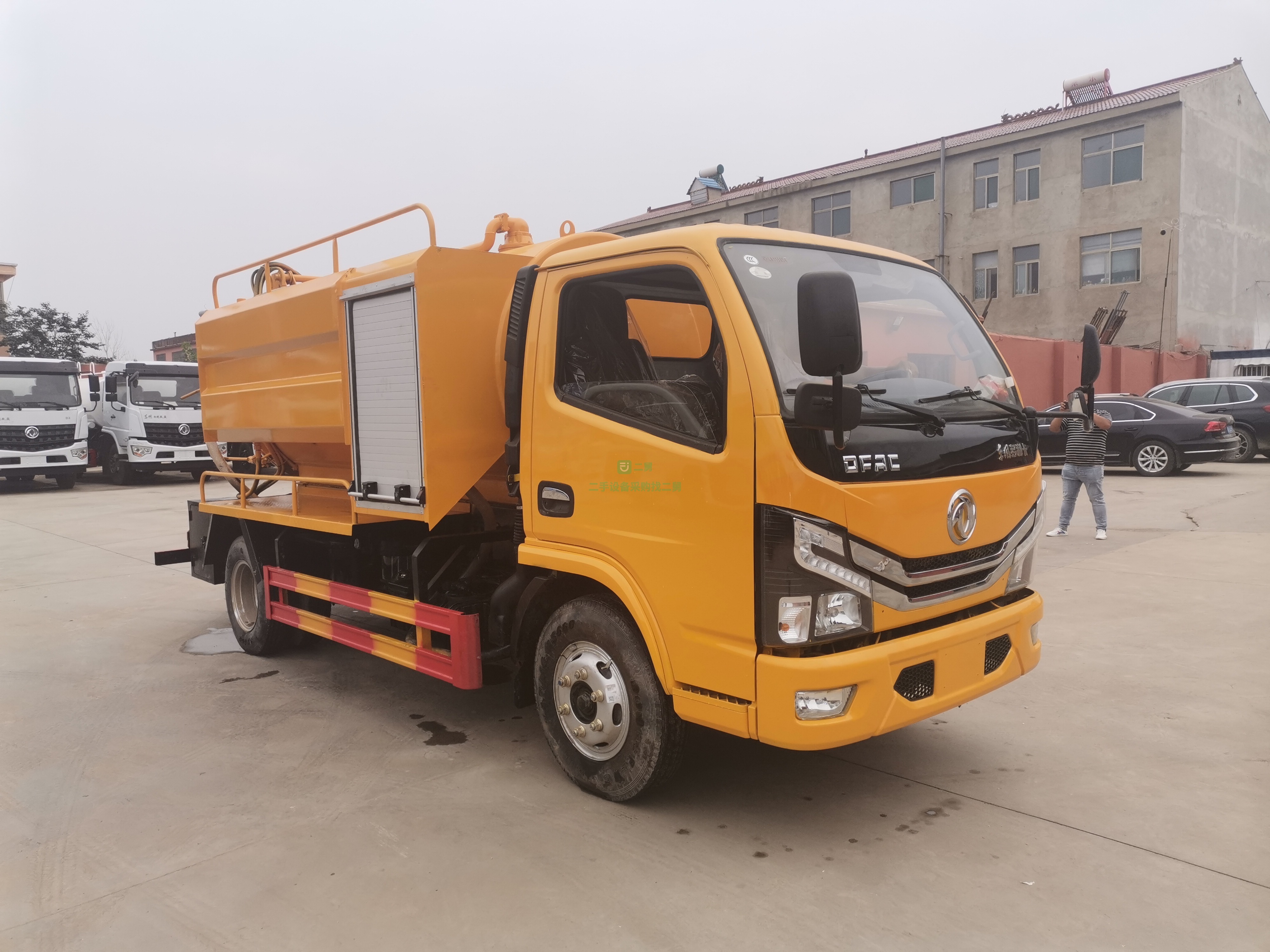 出售國六東風(fēng)多利卡D6清洗吸污車油循環(huán)吸污泵德國品浮高壓清洗泵60馬力高壓清洗管