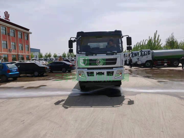 出售國六12方福瑞卡F9/170馬力灑水車