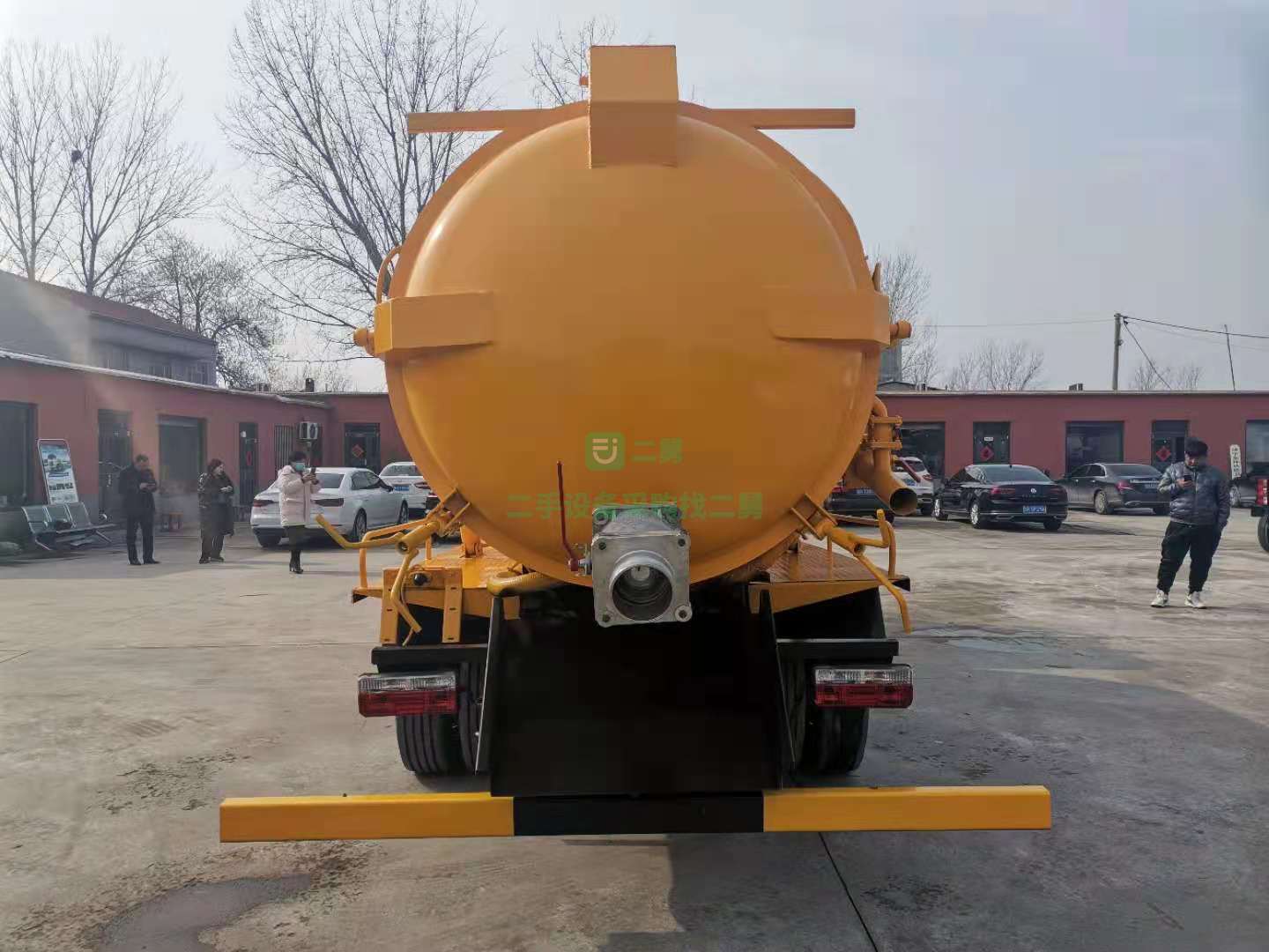 出售國六東風多利卡D7165馬力10方吸污車原車空調水循環吸污泵
