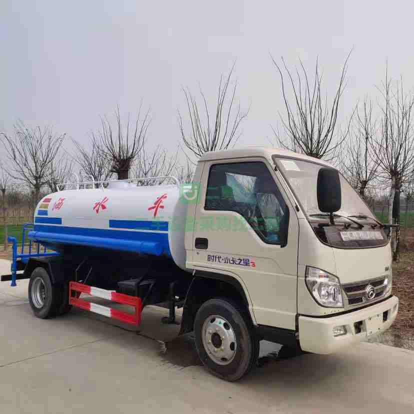 出售九成新的福田時代灑水車