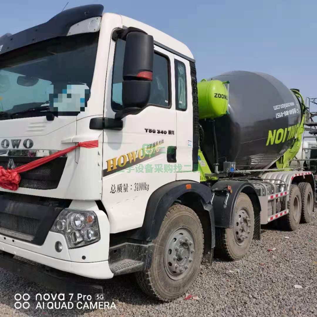 出售一臺豪沃輕量化大12方國六攪拌車，T5G 德國曼發動機