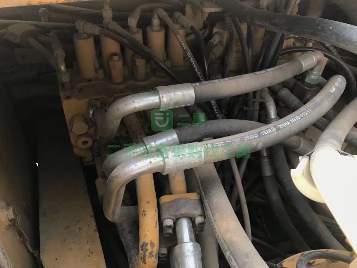 出售18年報關土方車卡特336挖掘機，，全車原版原漆，原車四輪一帶帶卡特標