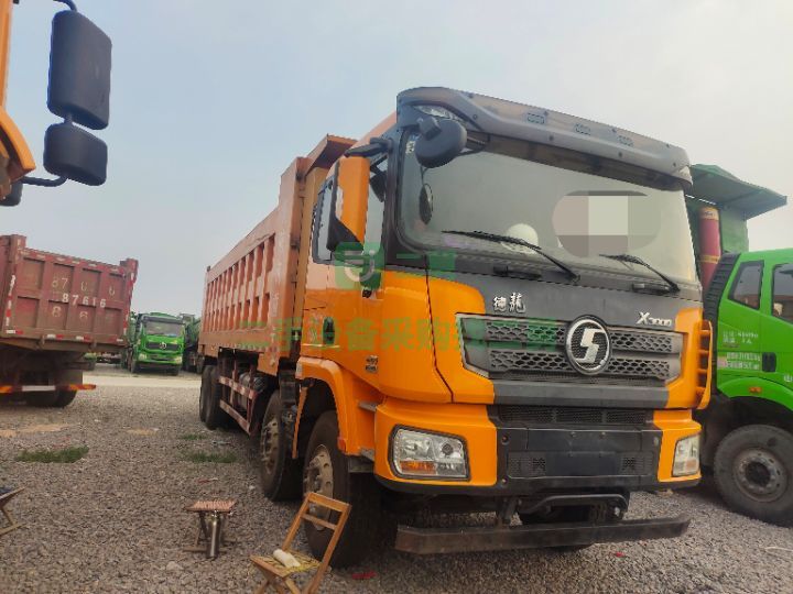 出售19年6月德龍X3000，大箱8.6米，1.5公告自卸車