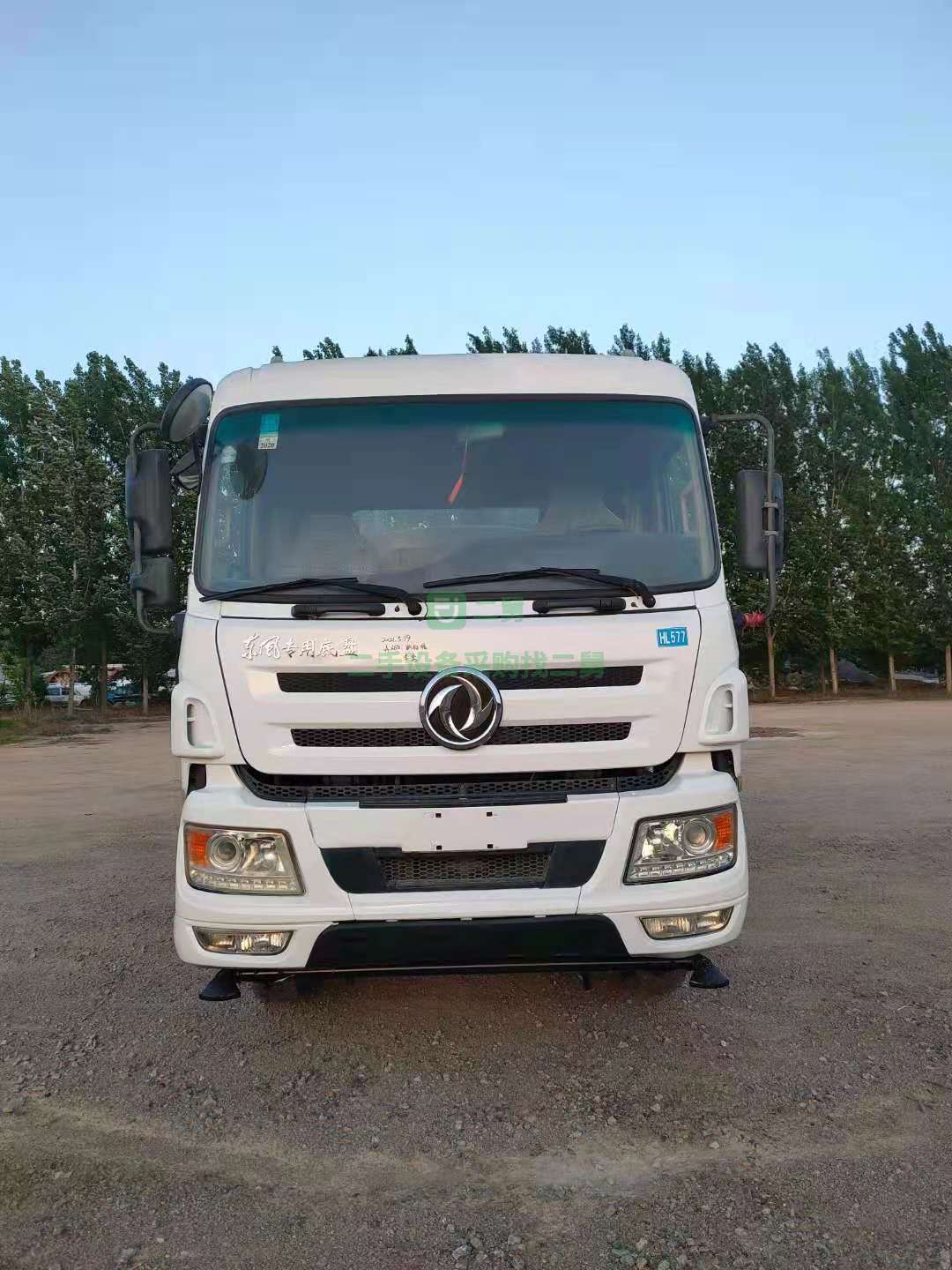 出售東風專用底盤12方灑水車可選裝霧炮機