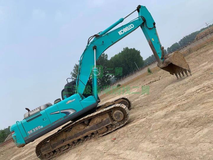 出售二手15年的神鋼350超8挖掘機