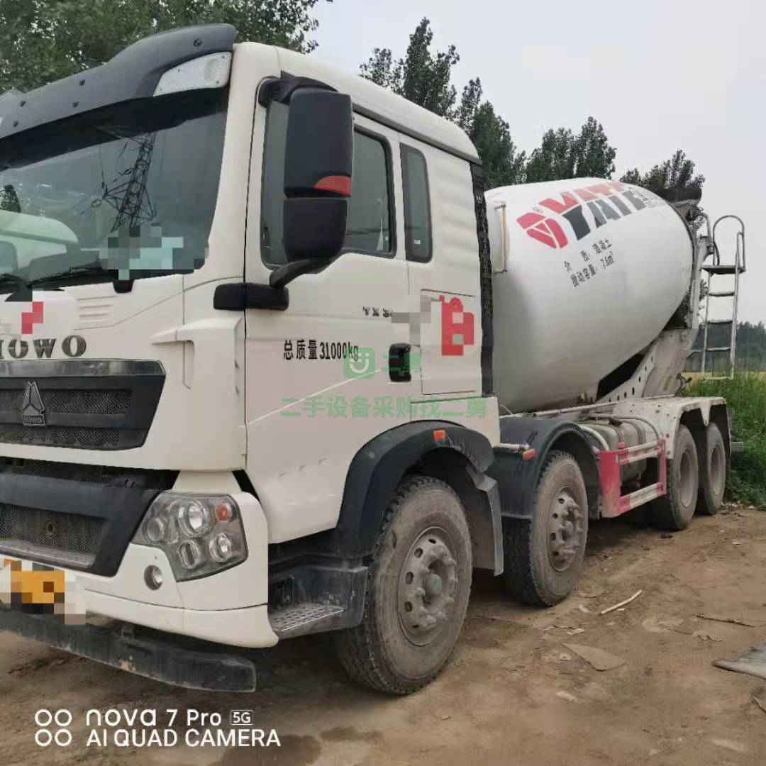 出售一臺20年豪沃輕量化大12方攪拌車，T5G340馬力