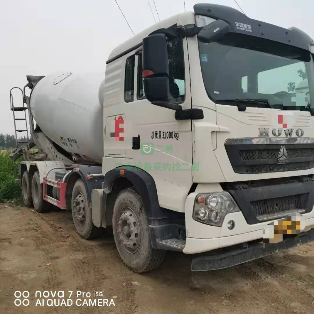 出售一臺20年豪沃輕量化大12方攪拌車，T5G340馬力