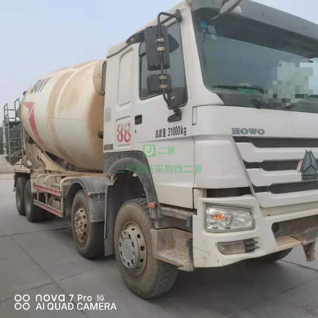 出售一臺18年豪沃國五大20方攪拌車，三一上裝