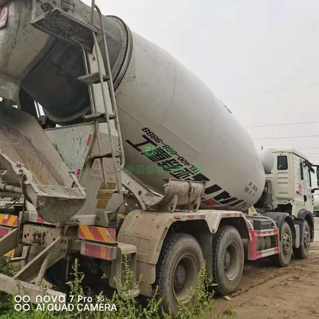 出售一臺20年豪沃輕量化大12方攪拌車，T5G340馬力