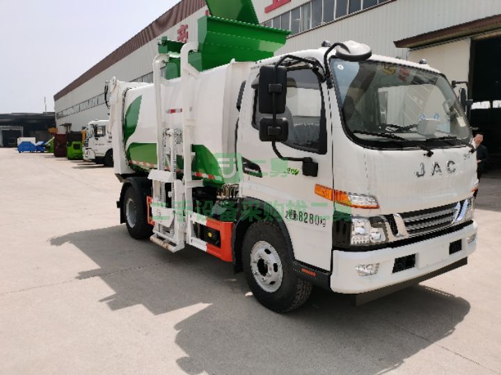 湖北出售二手九成新的7方餐廚垃圾車