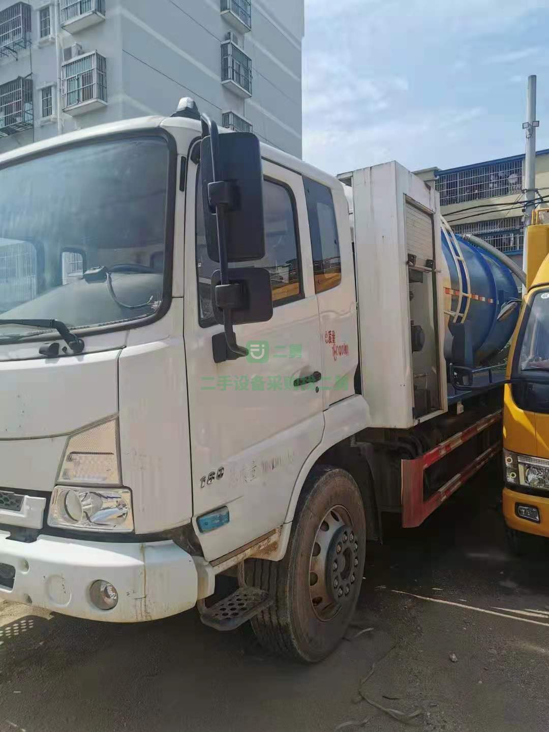 出售一臺東風天錦15立方吸污車19年11月上牌5000公里法士特小八檔