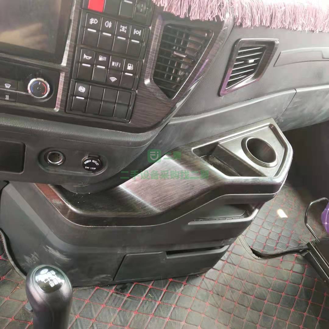 出售一臺19年JH6馬力460全車九成新貨車  錫柴發動機