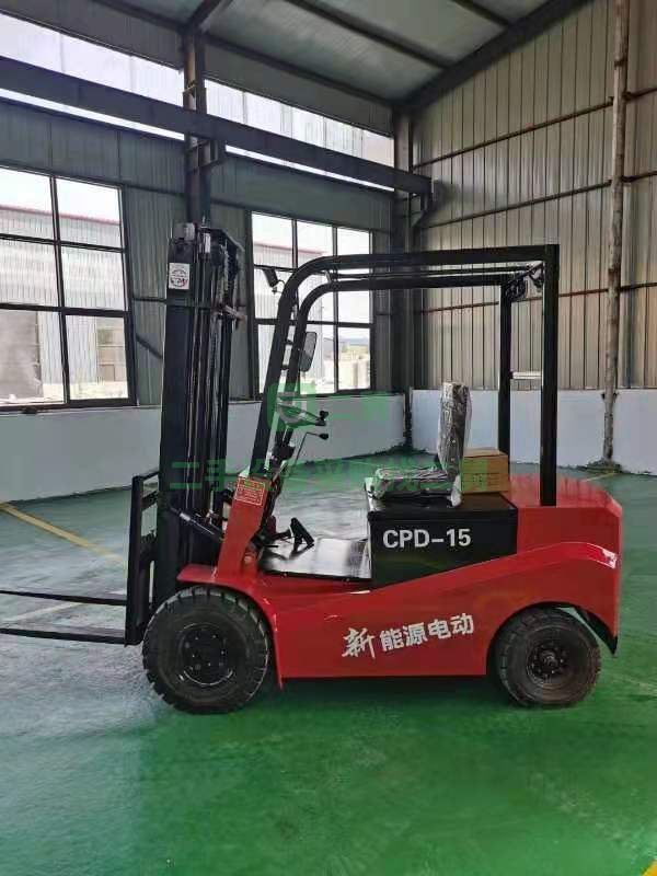 現車出售21年的3噸電動叉車