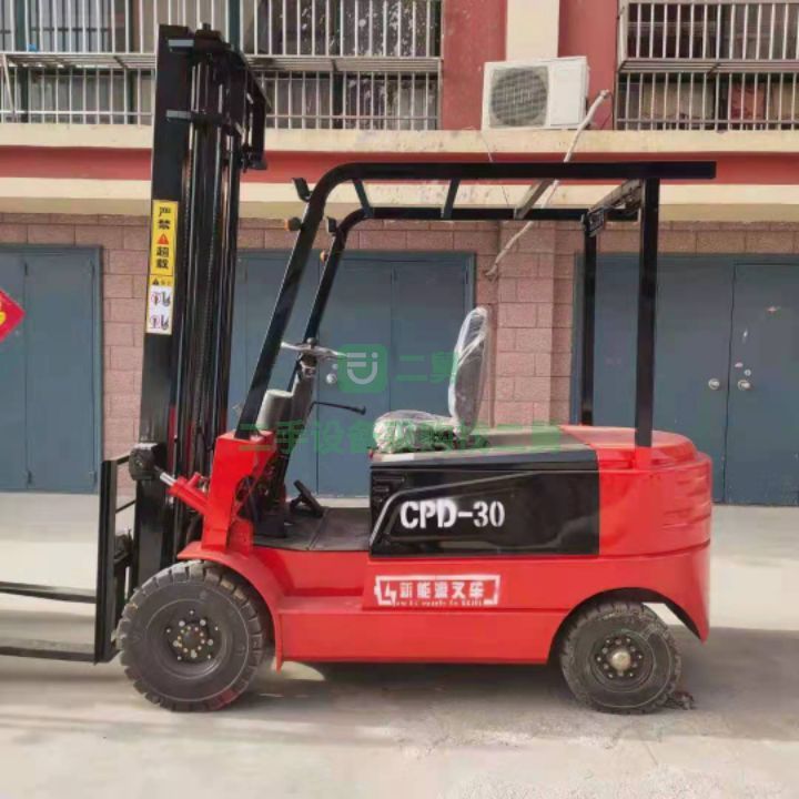 現車出售21年的3噸電動叉車