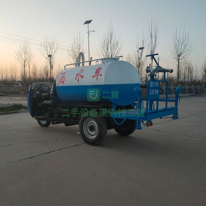 出售五征兩立方18馬力常柴柴油機兩立方灑水車加裝自吸