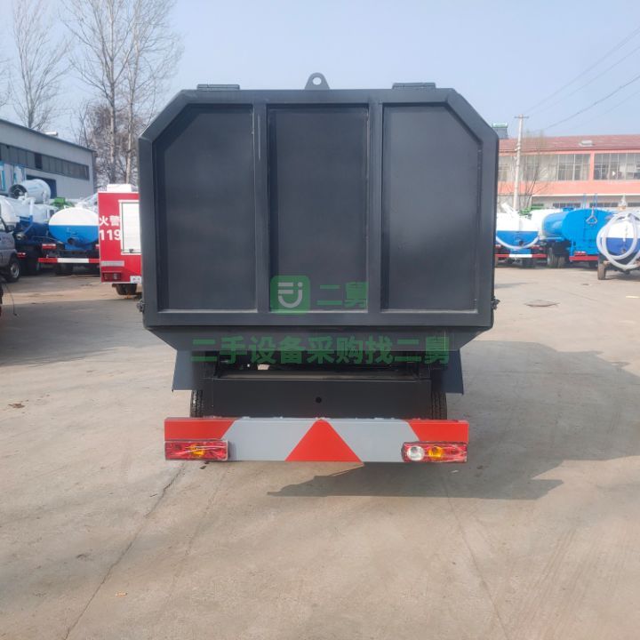 出售國六福田汽油四輪掛桶自卸式垃圾車