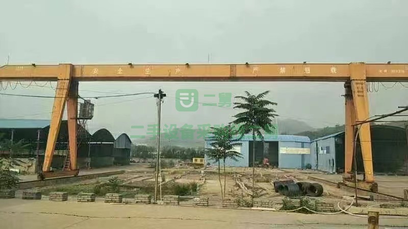出售32噸跨度35米+6+7包廂龍門吊，帶江蘇三馬葫蘆