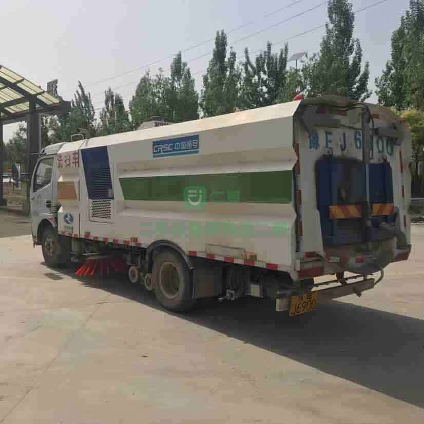 出售二手九成新的東風多利卡8立方洗掃車