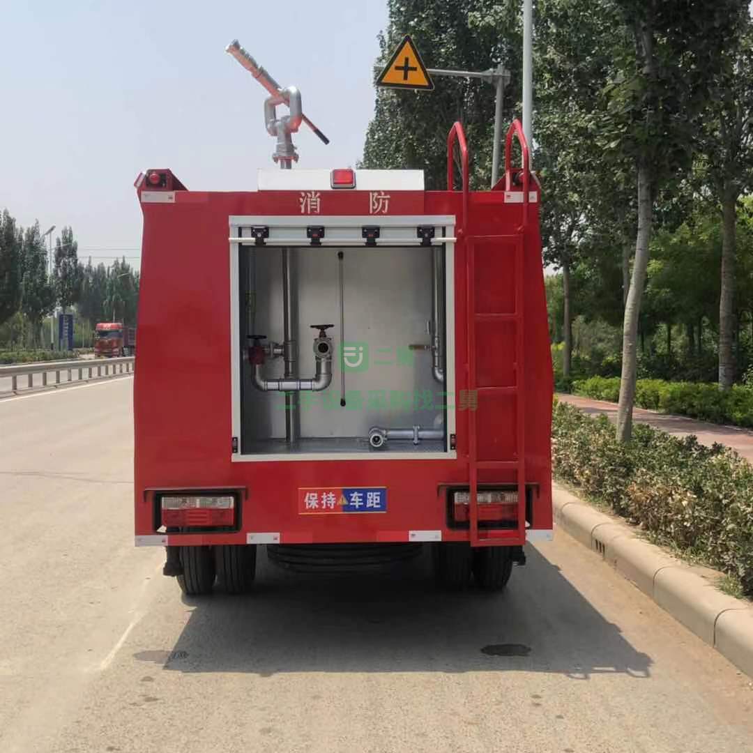 出售二手九成新的東風多利卡消防車